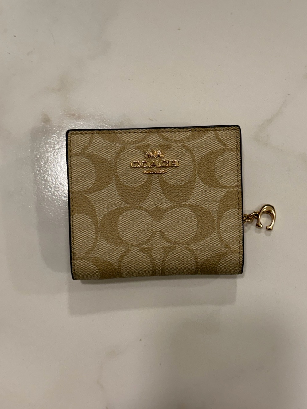 Coach Signature Canvas Snap Wallet – Khaki/Tan with Gold Hardware